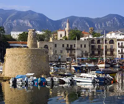 best-places-to-visit-in-cyprus-kyrenia-harbor